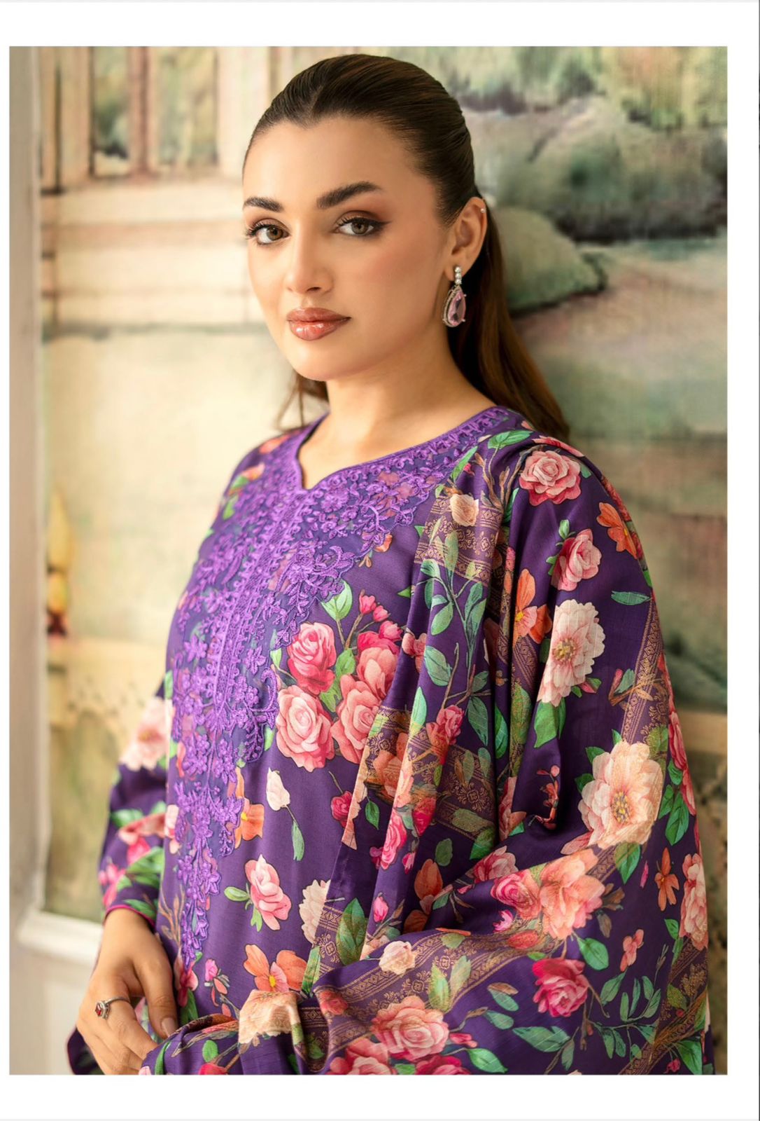 NOA BY GULL JEE EMBROIDERED LINEN