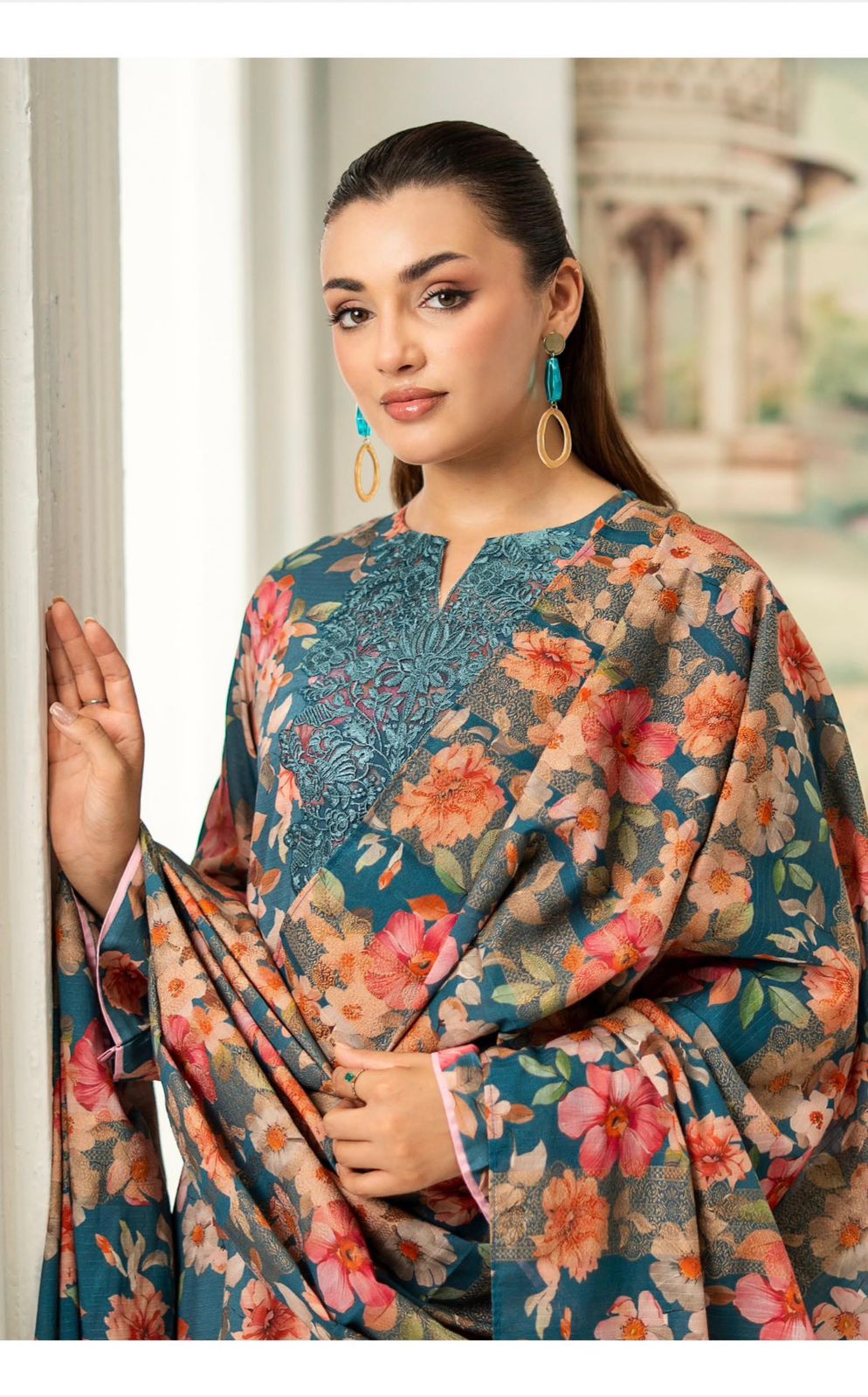 NOA BY GULL JEE EMBROIDERED LINEN