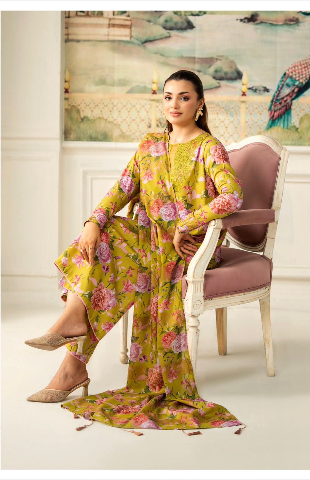 NOA BY GULL JEE EMBROIDERED LINEN