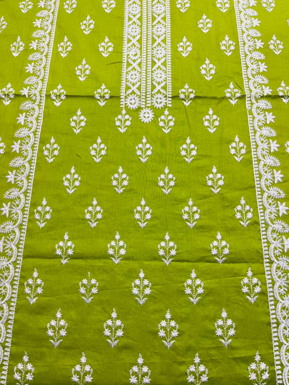 Bareeze 2pc Embroidered Lawn Shirt with Trouser