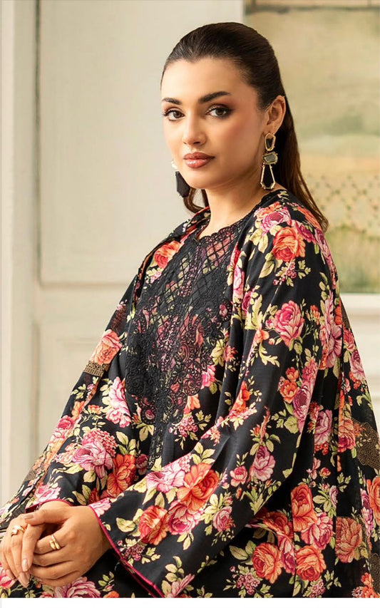 NOA BY GULL JEE EMBROIDERED LINEN