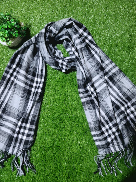 IMPORTED WOOLEN STOLER