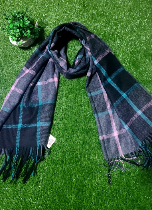 IMPORTED WOOLEN STOLER