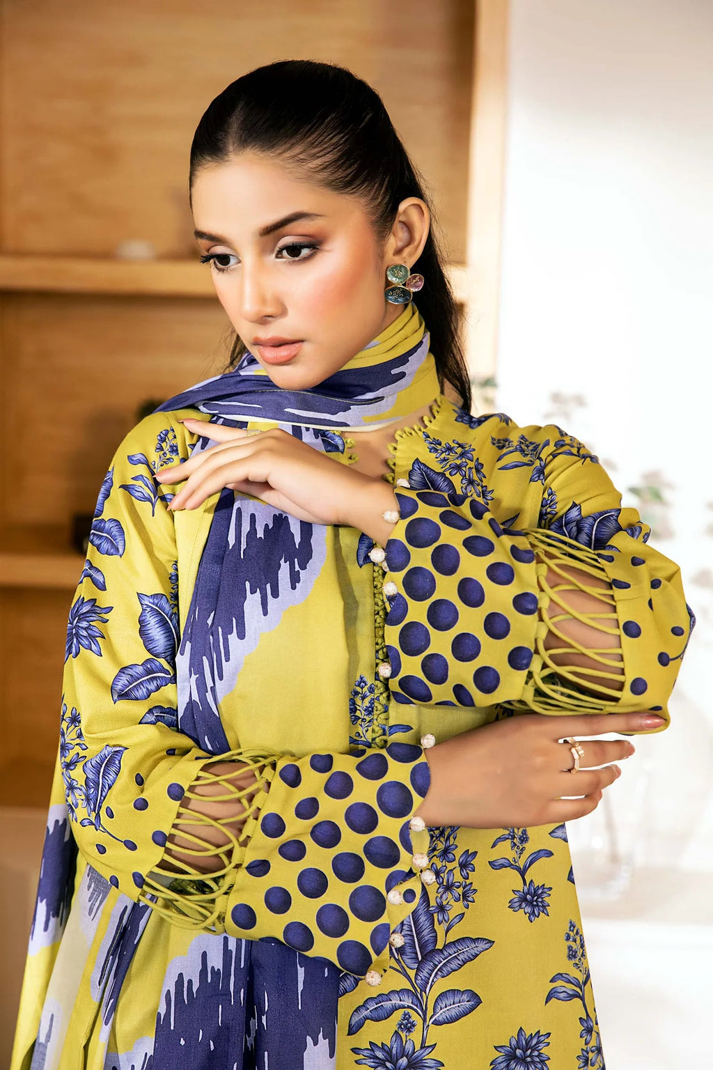 Elaheh by M. Bsics 3pc Printed Lawn Suit 01