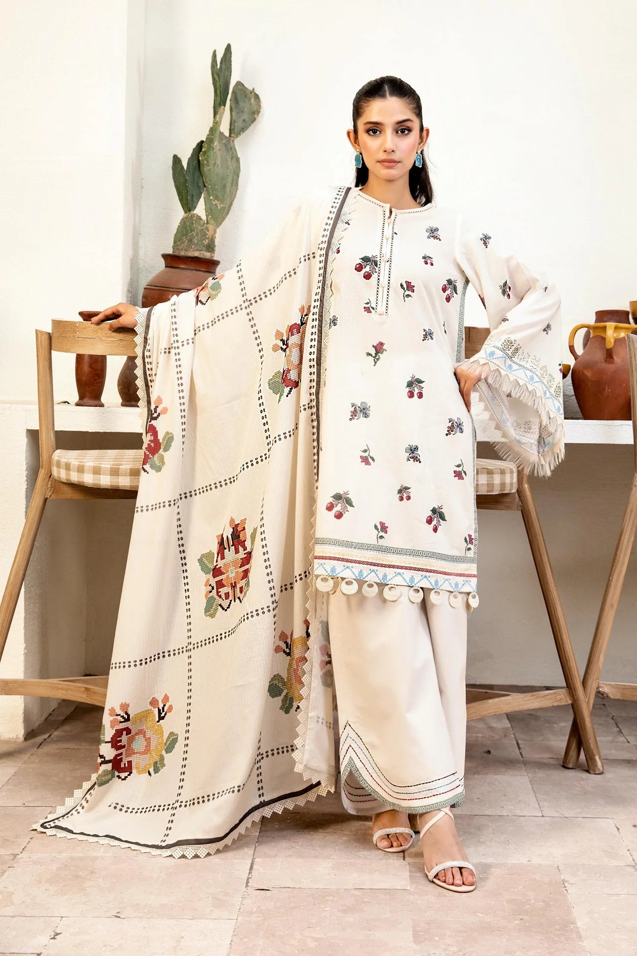 Elaheh by M. Basics 3pc Printed Lawn Suit 06