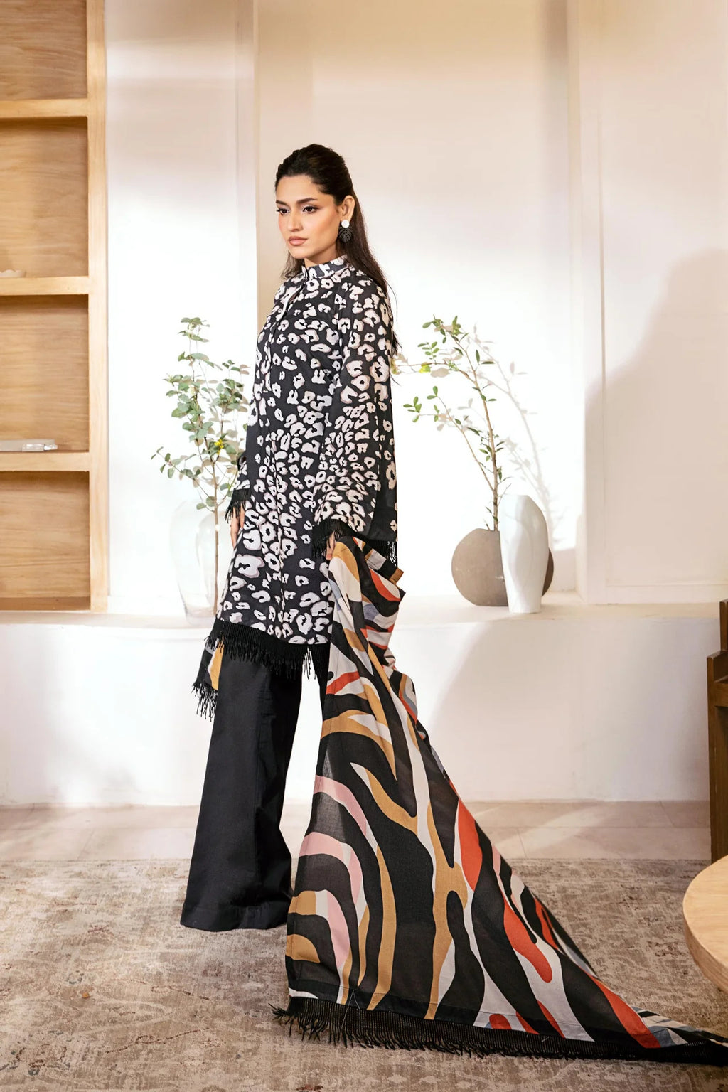Elaheh by M. Basics 3pc Printed Lawn Suit 07