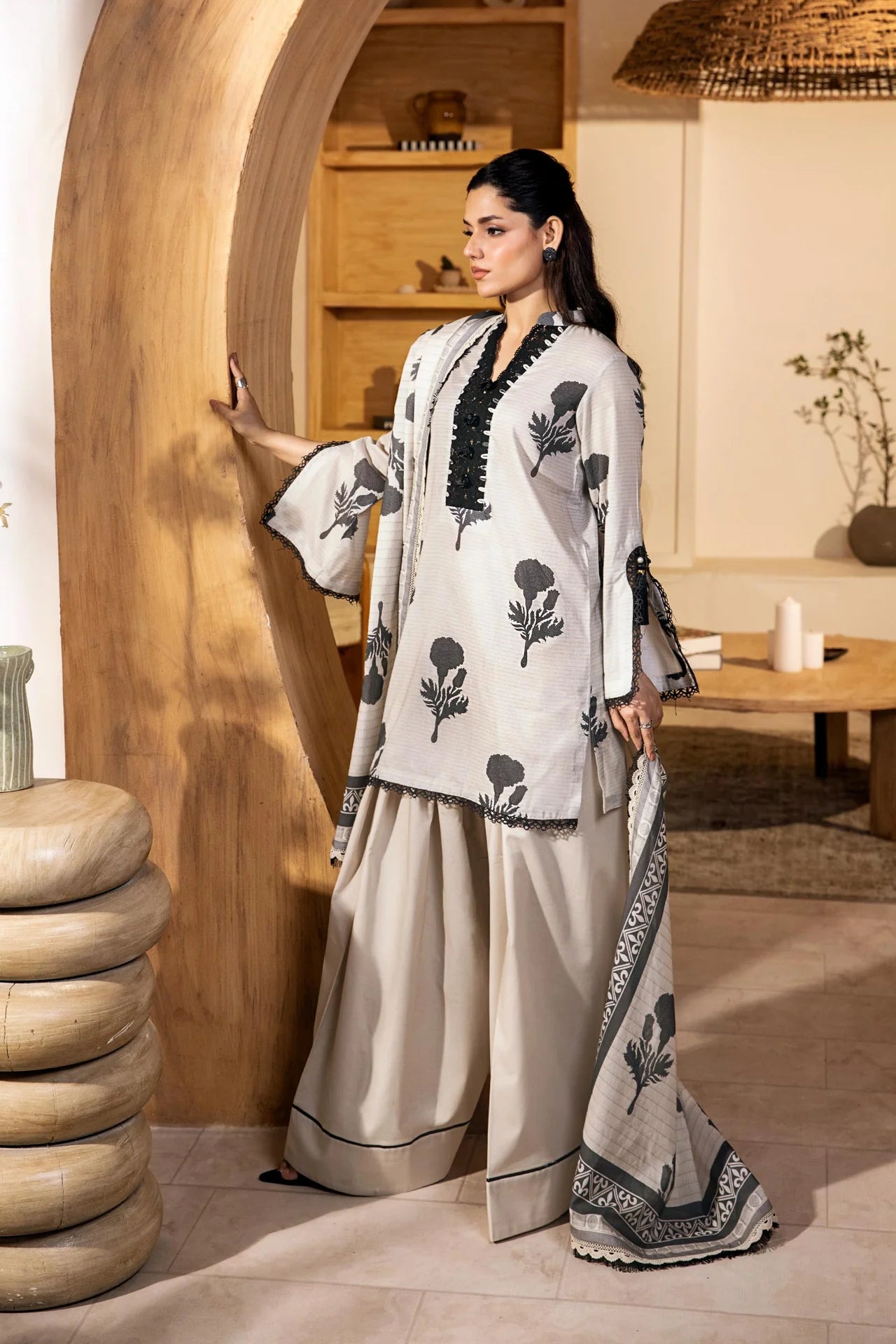 Elaheh by M. Basics 3pc Printed Lawn Suit 10