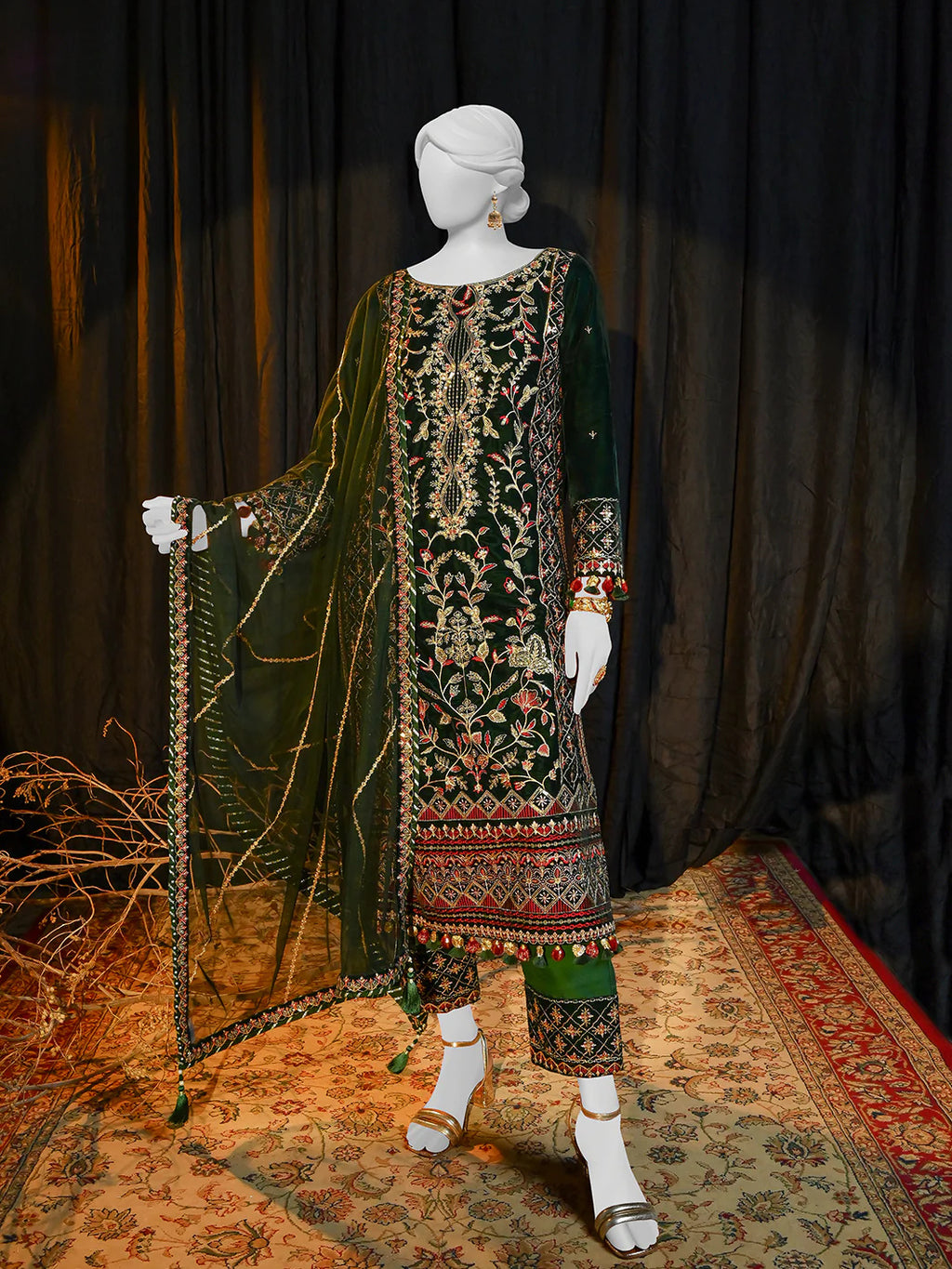 Panjnad by J. Luxury Velvet Collection PJLUXU-241030