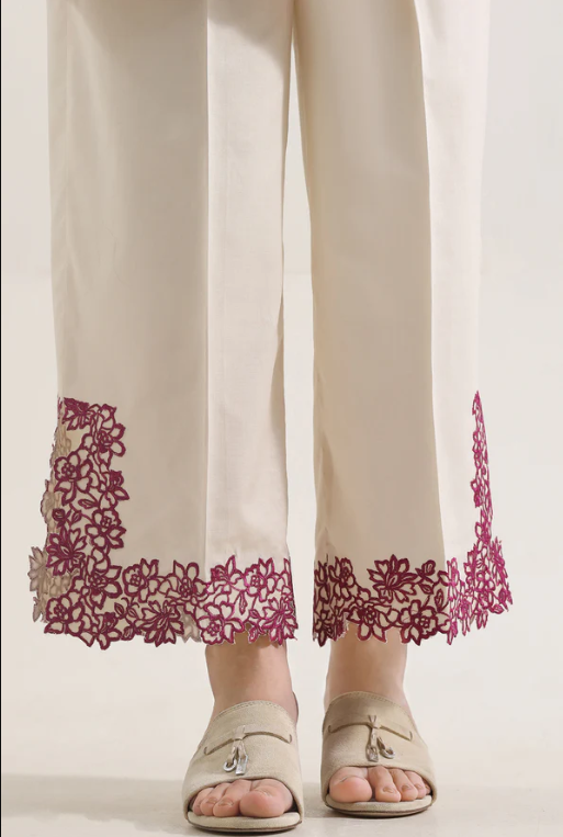 Saya 05B 3pc Embroidered and Premium Printed Lawn Shirt & Dupatta