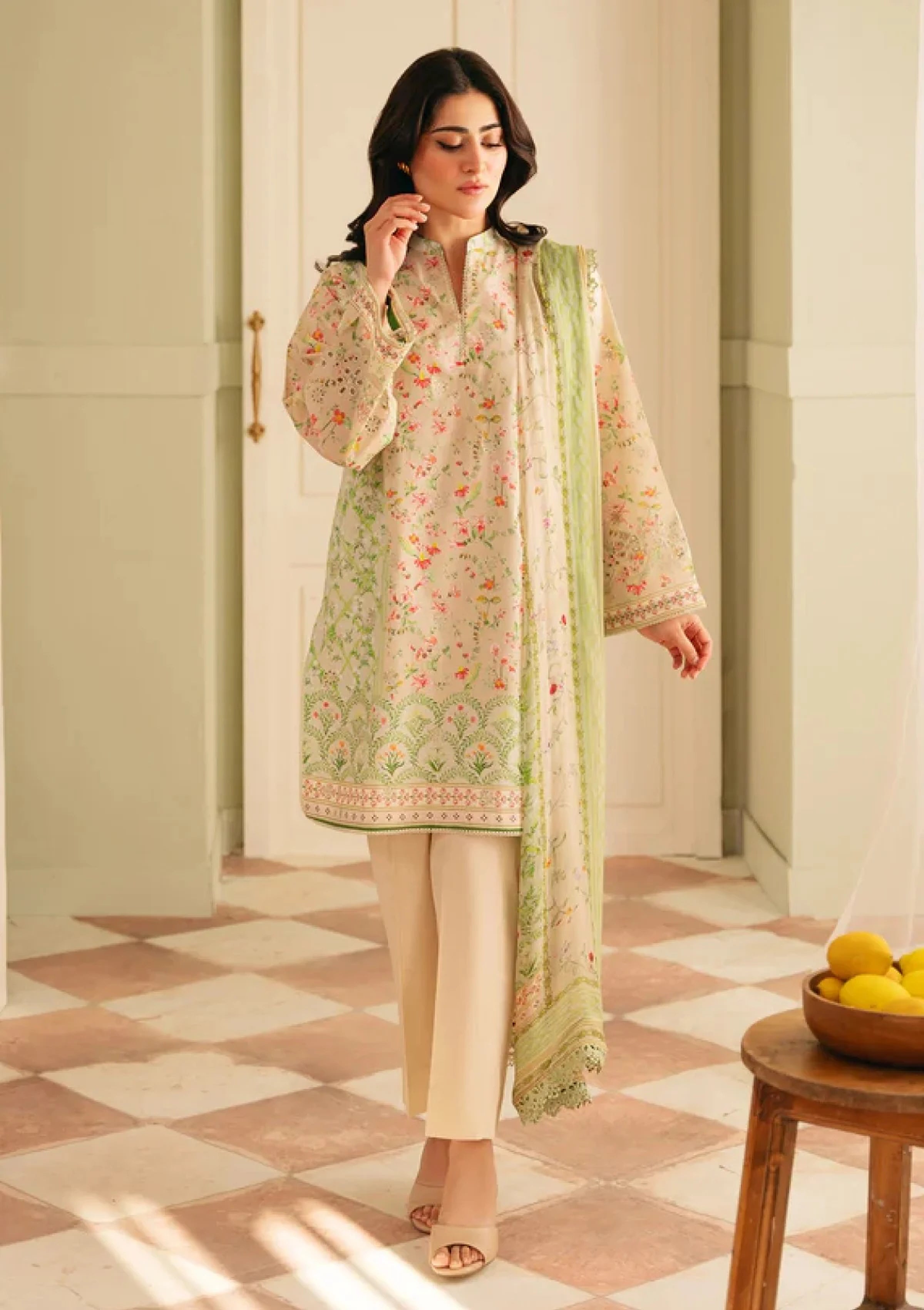 Sahar Raya 01 Embroidered Lawn with Chiffon Dupatta
