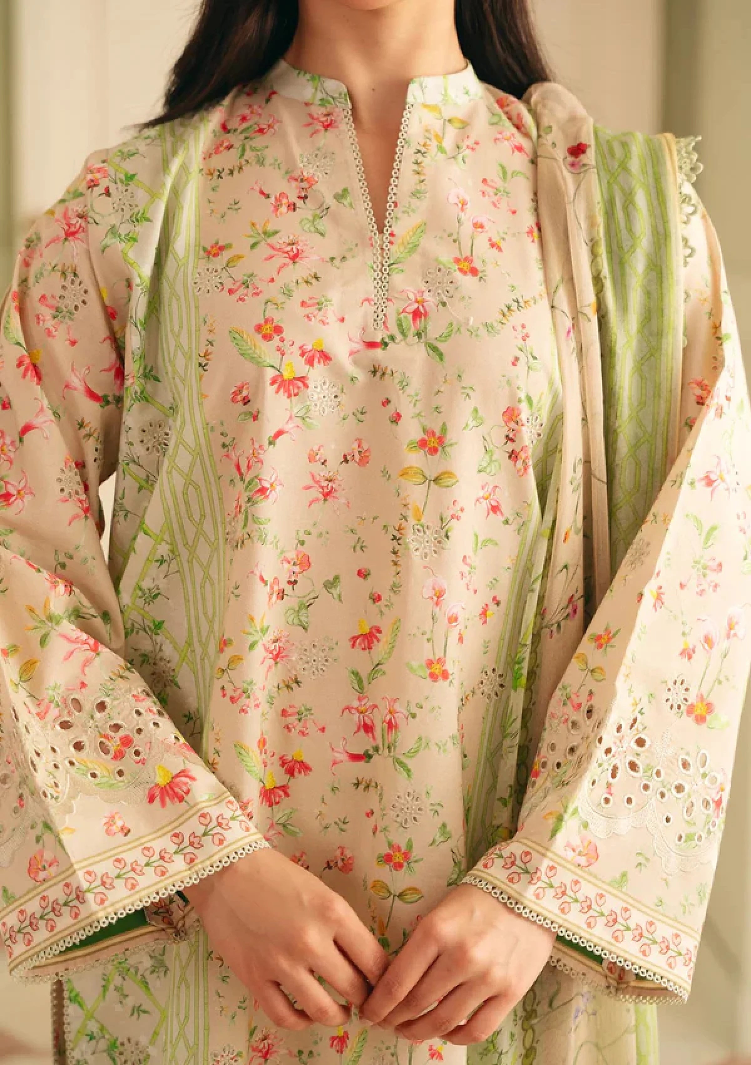 Sahar Raya 01 Embroidered Lawn with Chiffon Dupatta